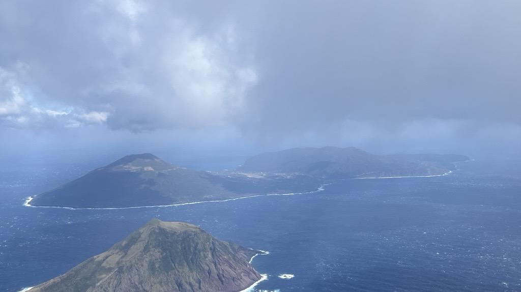 ②空から八丈島.jpg